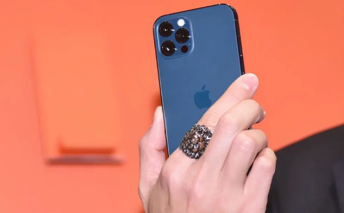 武都苹果手机维修分享iPhone12系列重启方法教程 